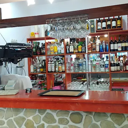 Sunny Ξενοδοχείο με διαμερίσματα 3*