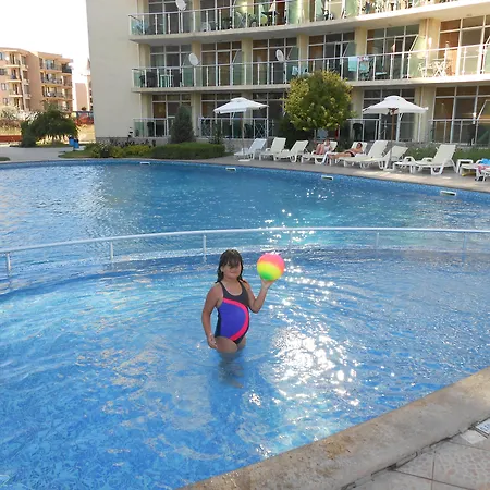 Sunny 3* Νεσέμπαρ