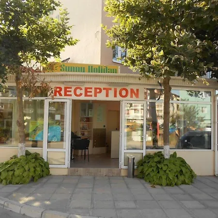 Sunny Νεσέμπαρ