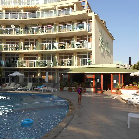 Sunny Apartahotel 3*