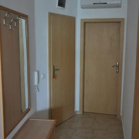 Sunny Apart-hotel Nesebar