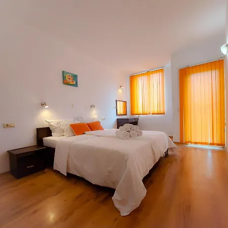 Apart Otel Sunny 3*