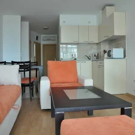 Apart Otel Sunny 3*