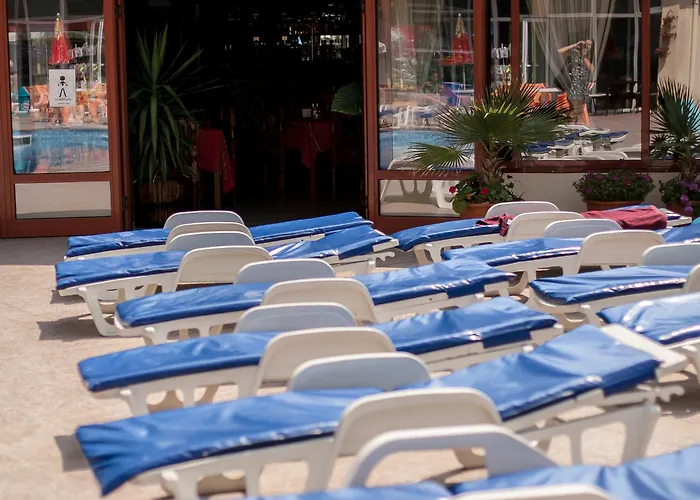 Апарт-отель Sunny 3*